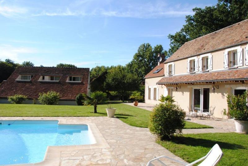 Villa Dikaria Montacher Exteriör bild